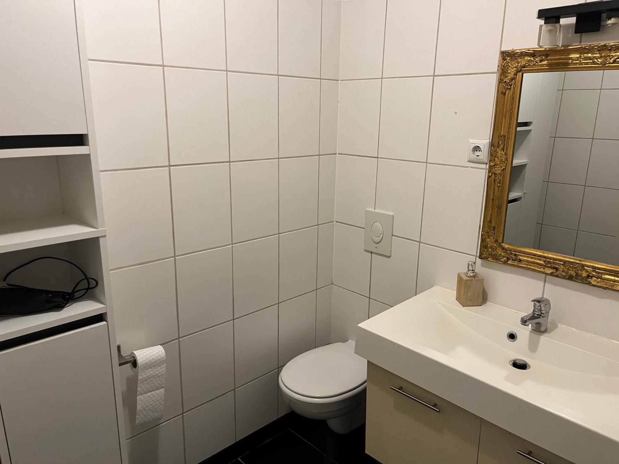 Geraeumige, Moderne 110 Qm Naehe Messe Apartment Essen